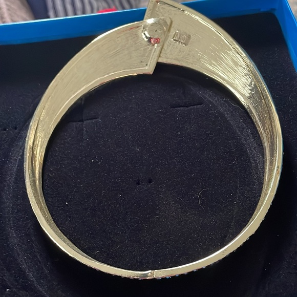 Fashion Gold Tone Necklace with CZ accents 16 inch collar - Picture 4 of 4